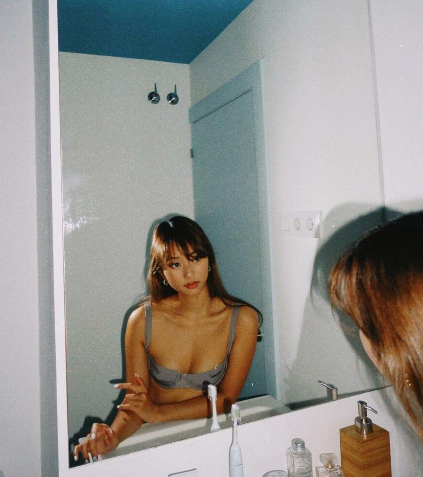25P Thuvnn nude
