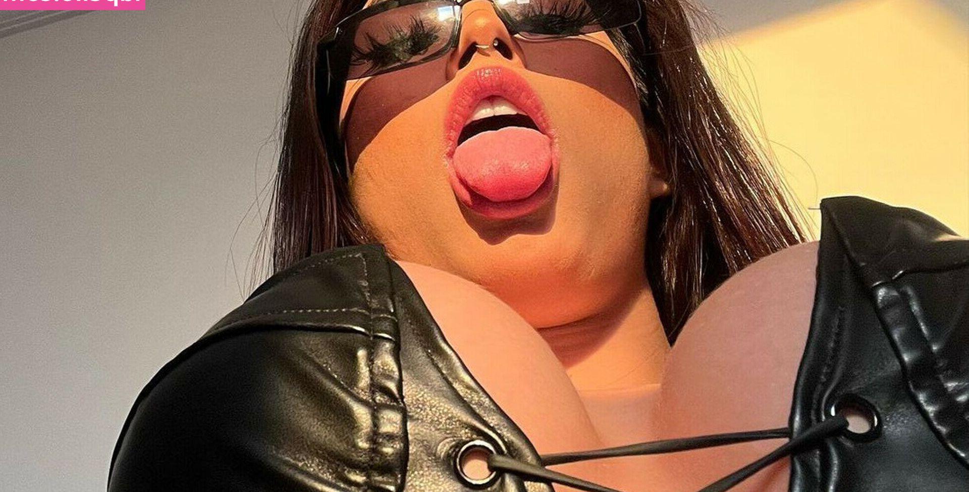 15P Fabi Hillary nude