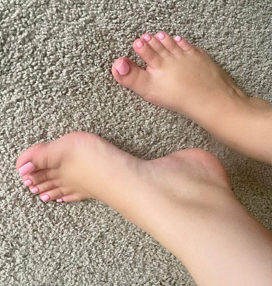 22P Littl Misfit nude