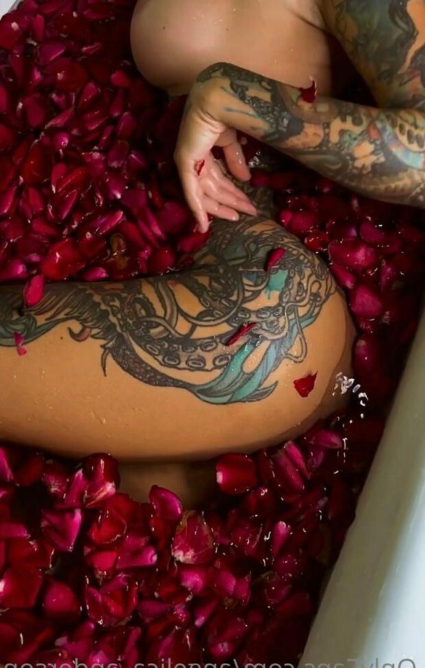 25P Angelica Anderson nude