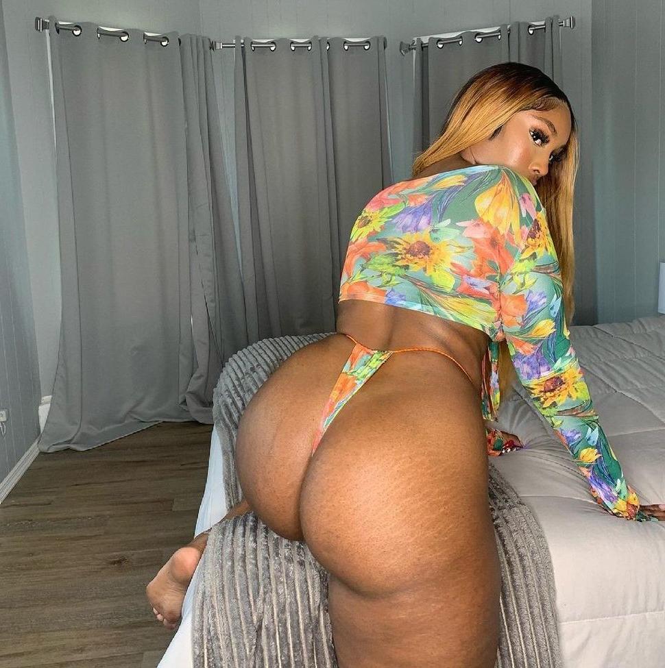 25P SoBomb nude