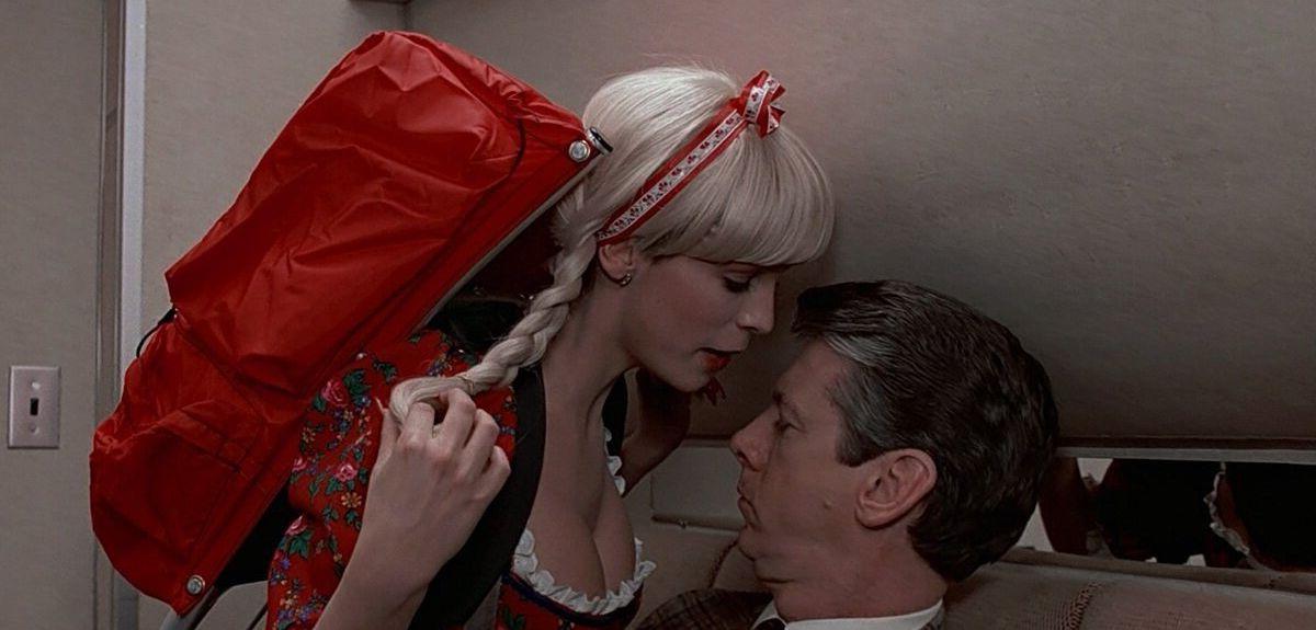 25P Jamie Lee Curtis nude