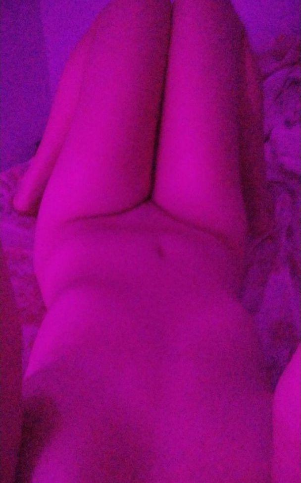 19P Andrielesz nude