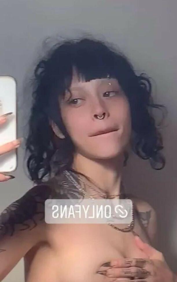 14P Strychniness nude