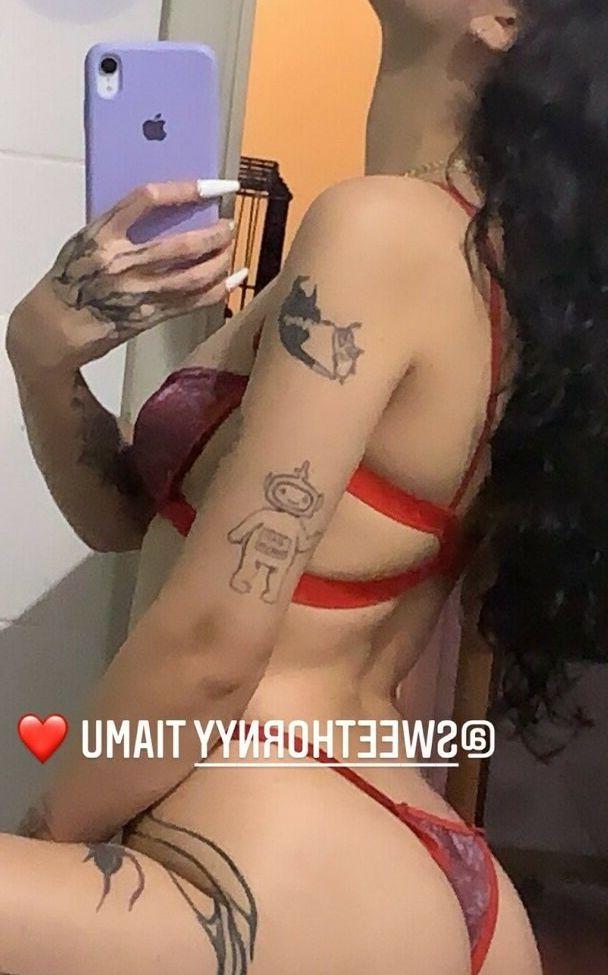 14P Strychniness nude