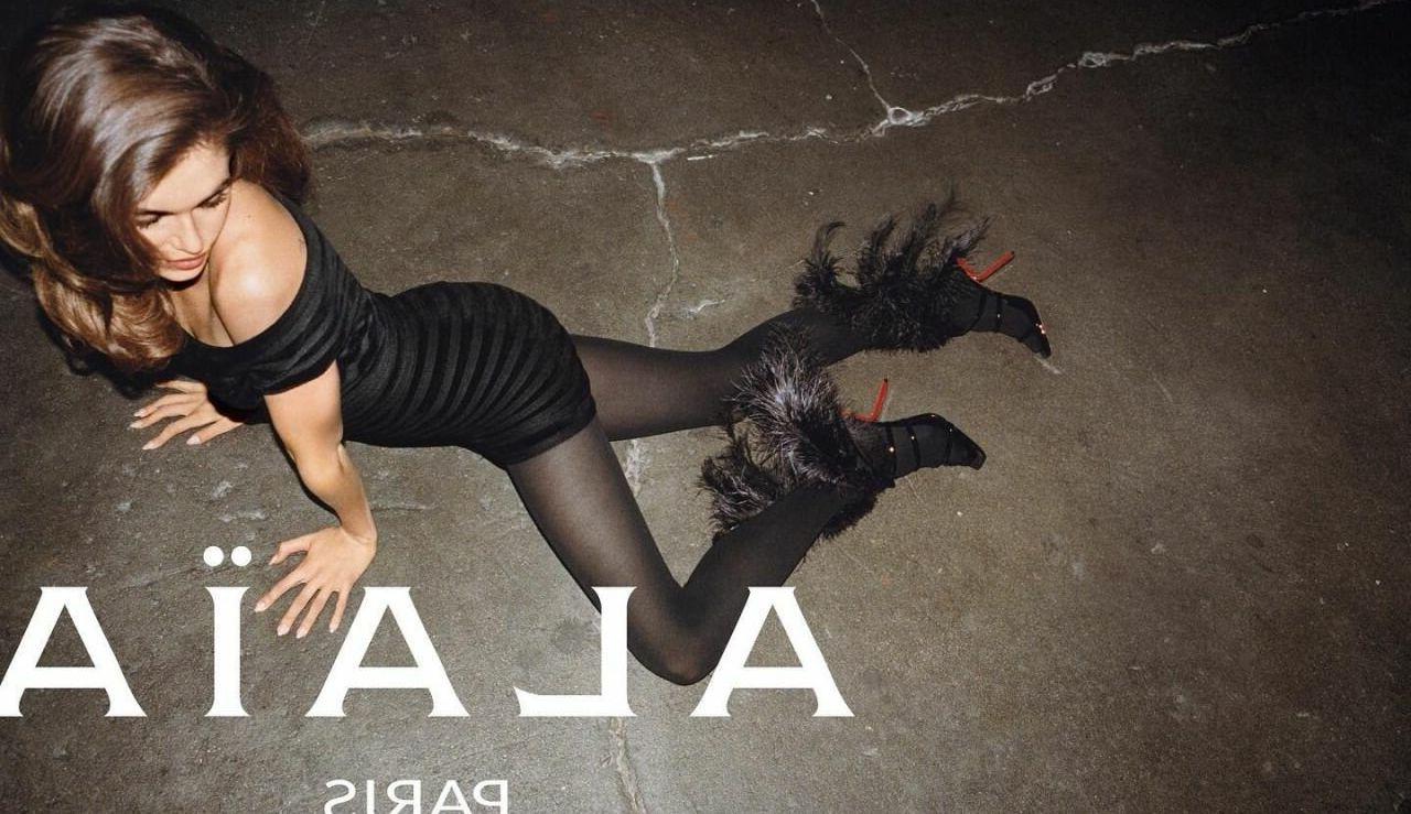 25P Kaia Gerber nude