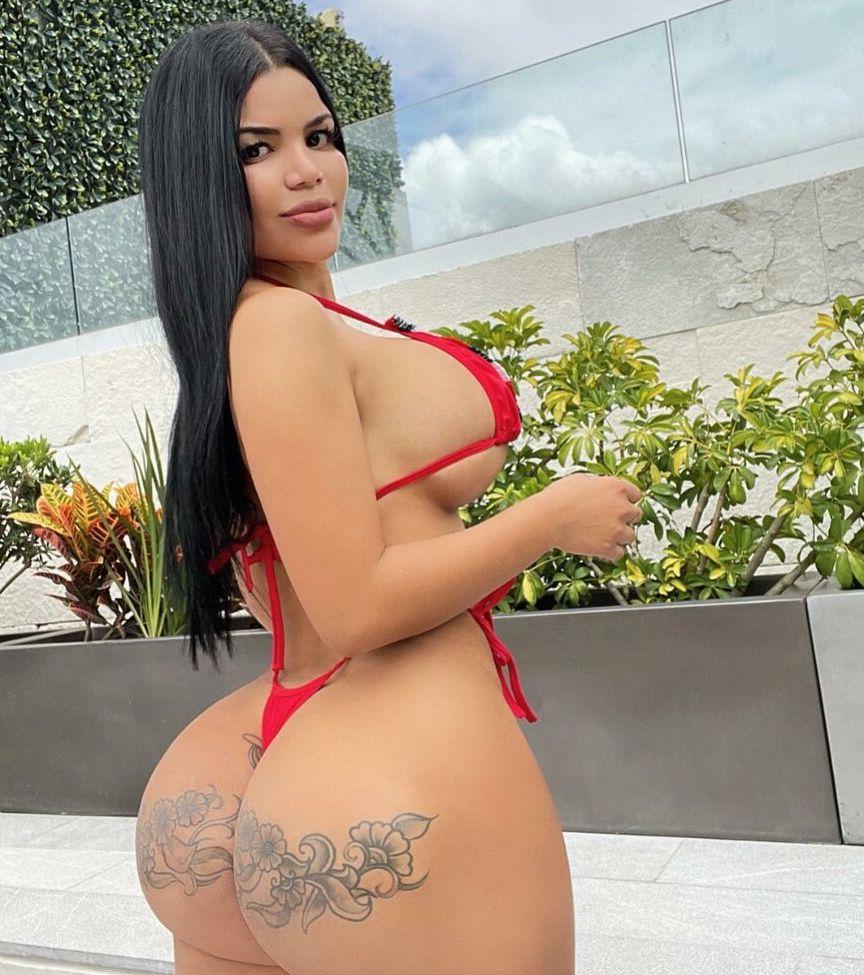 21P Anggy Lotito nude