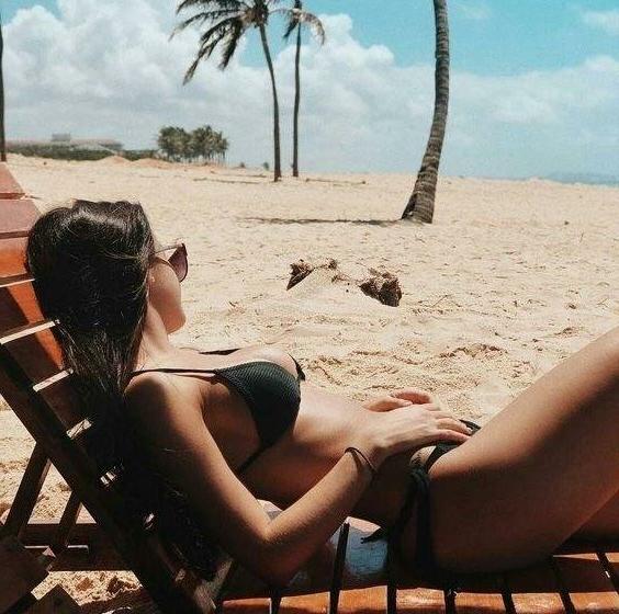 8P Raiane nude
