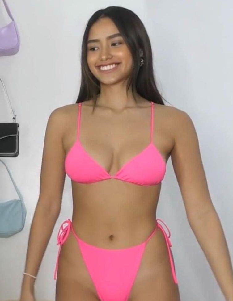 21P Jamina Cruz nude