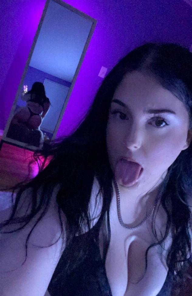 24P Angelinuhz nude