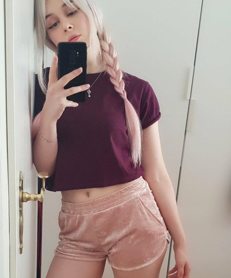25P Yuli nude