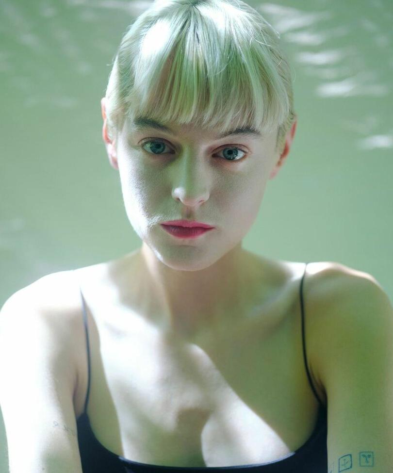 25P Emma Corrin nude