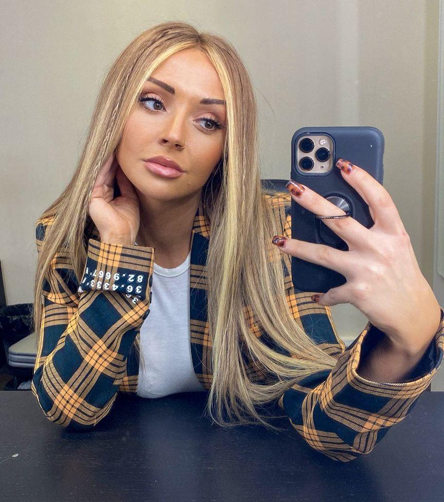25P Kimberly Hart-Simpson nude
