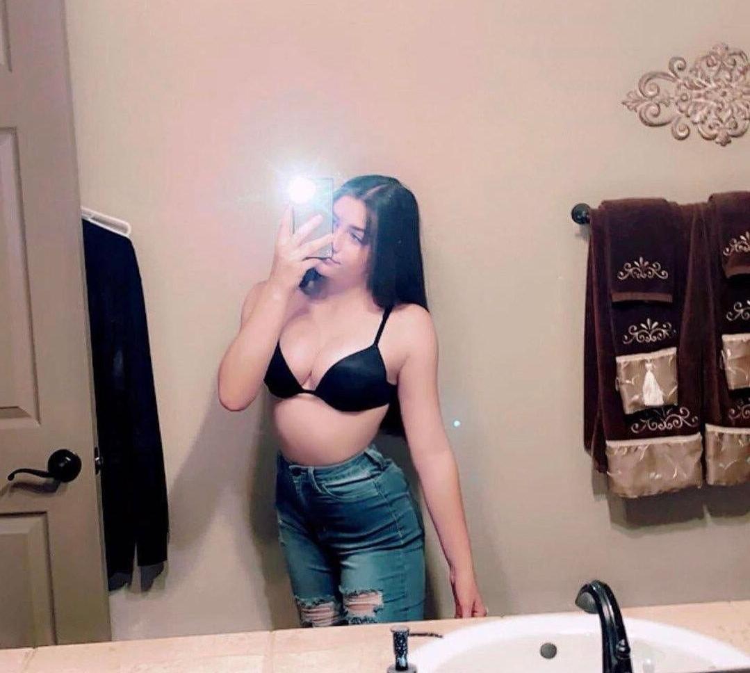 25P Itsadelecash nude