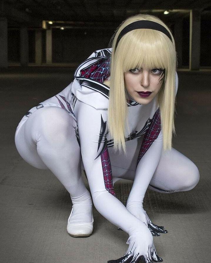 25P NadyaSonika nude