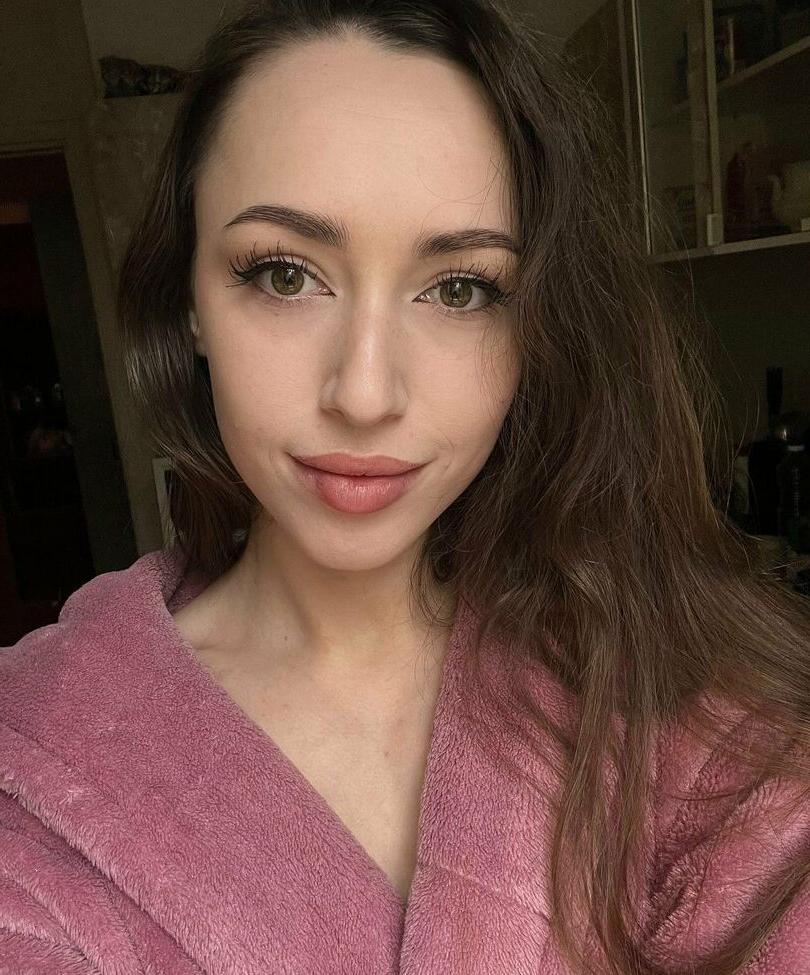25P Angela_ride nude