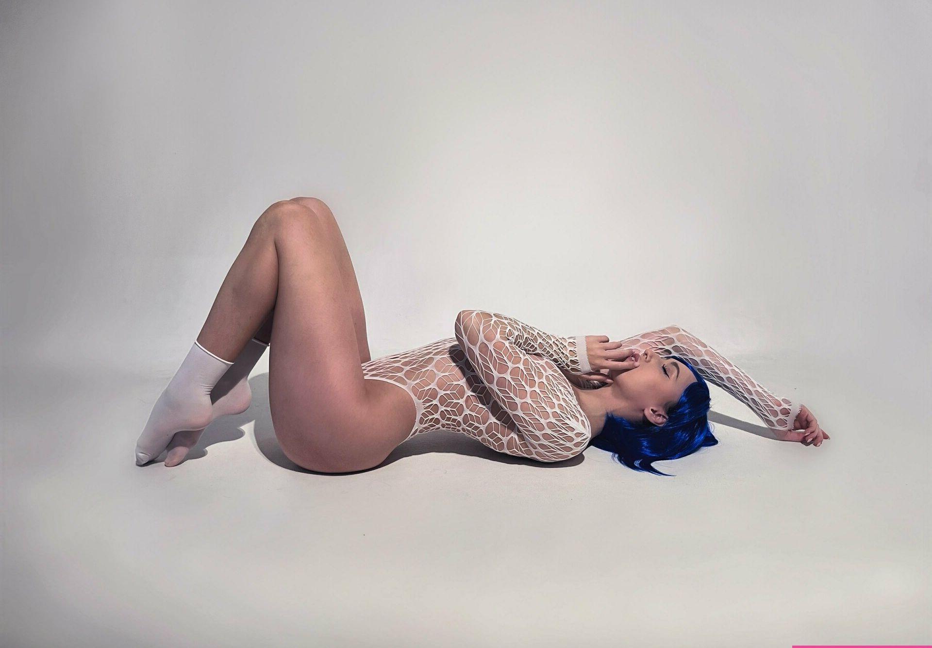 25P Angela_ride nude