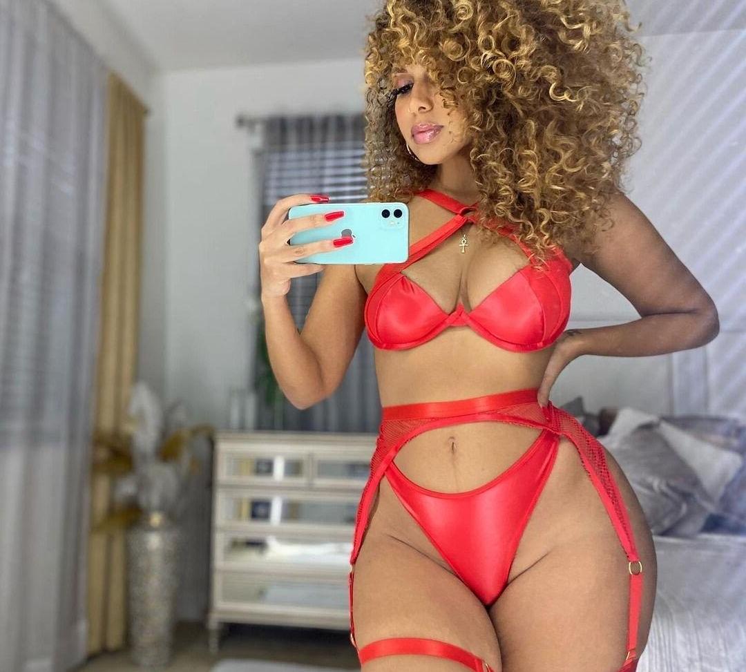 15P Aisha Thalia nude