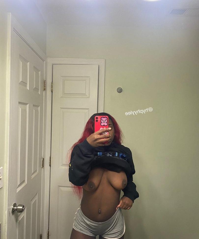 25P Daleahdiior nude