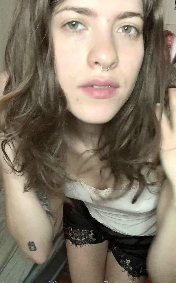 12P TInyGothGF nude