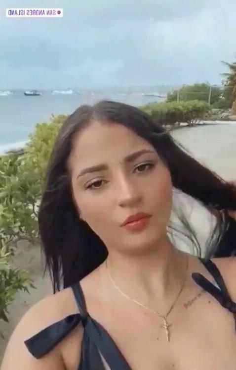 9P Angie Carmona nude