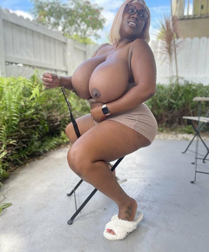 21P MaseratiXXX nude