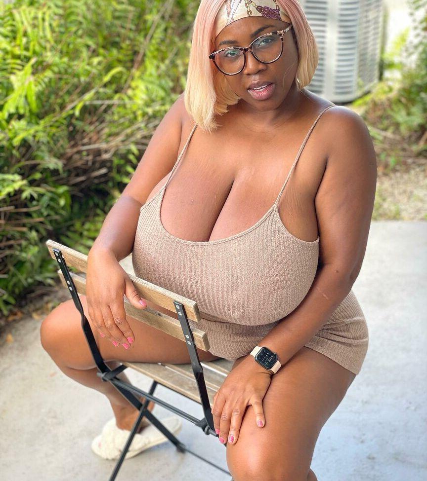 21P MaseratiXXX nude