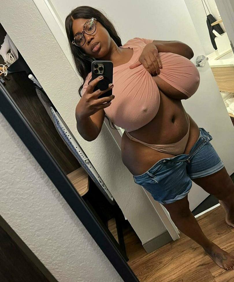 21P MaseratiXXX nude