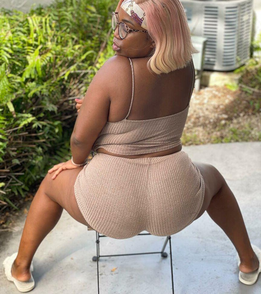 21P MaseratiXXX nude