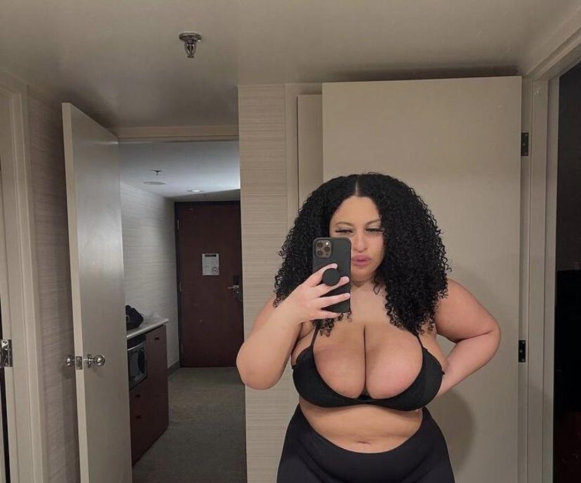 23P Thegirlofyourdreamz nude