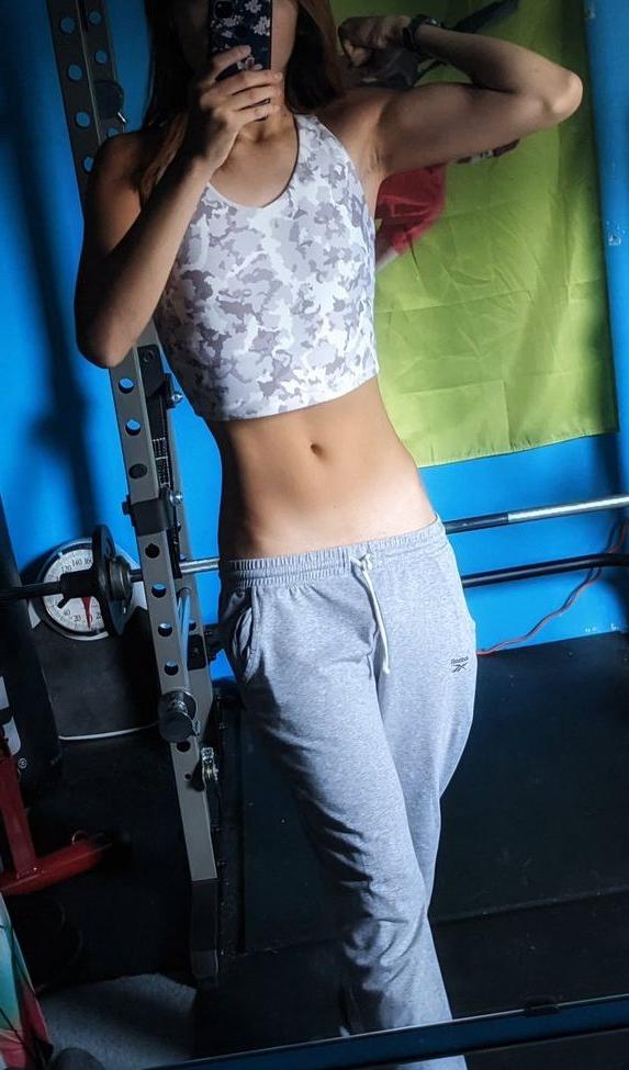 25P FemboyFitness nude