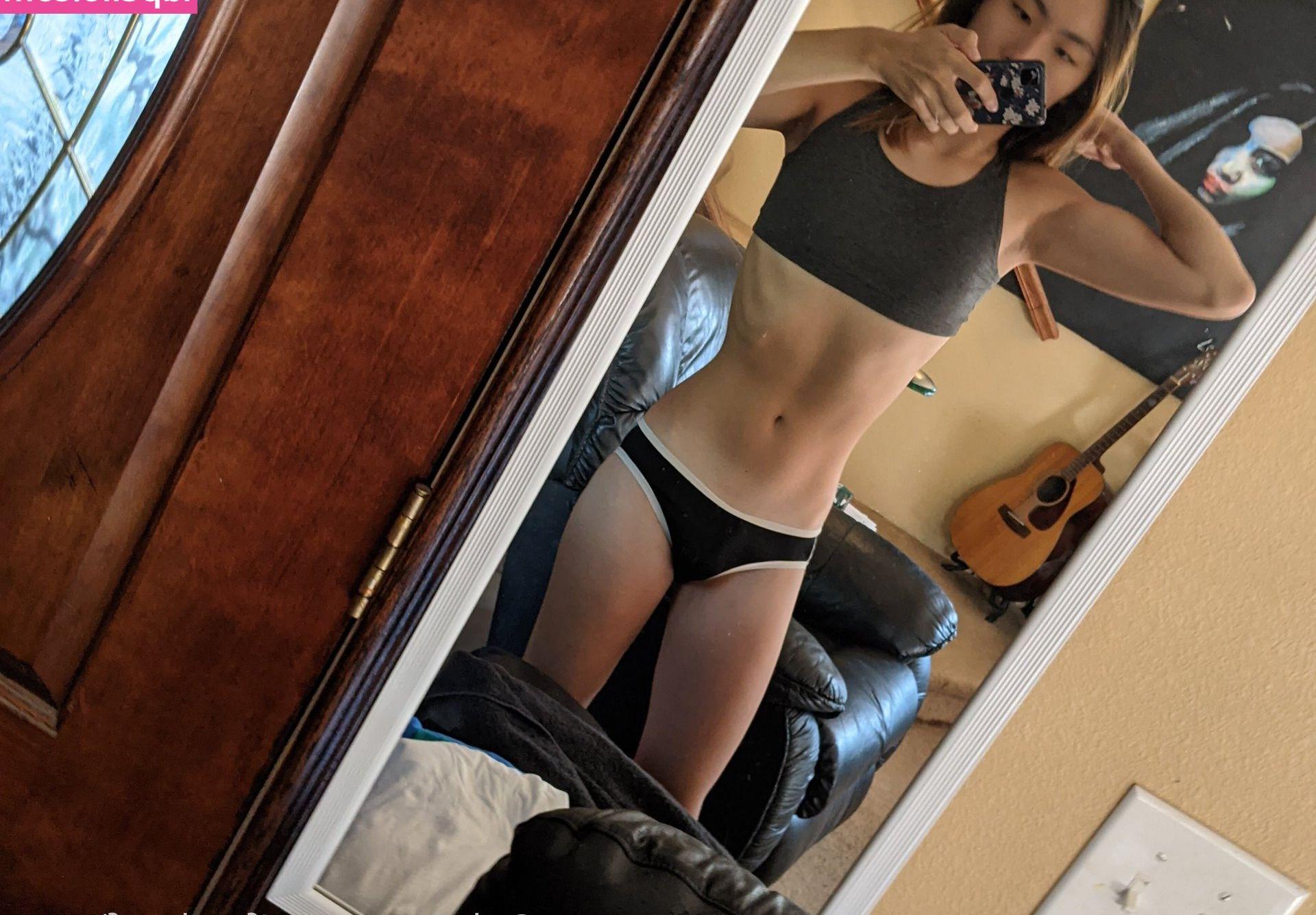 25P FemboyFitness nude