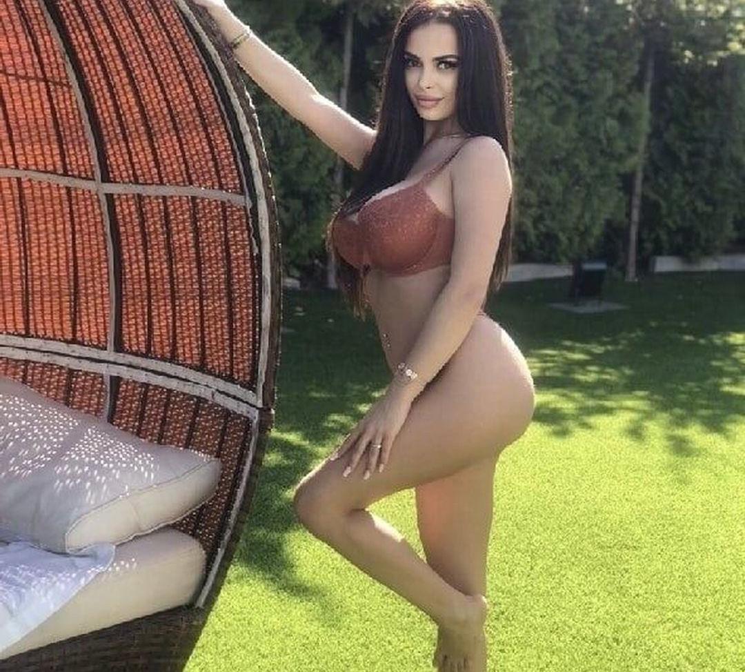 25P A.t.hristovaa nude