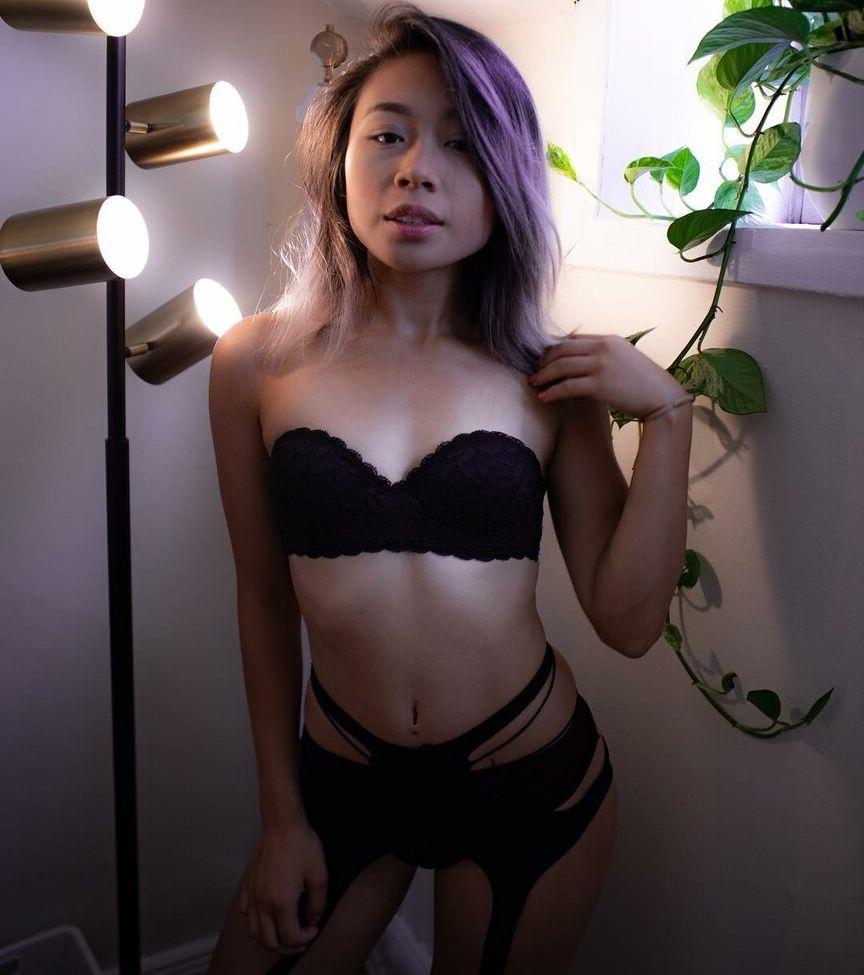 25P Charliedrizzle nude