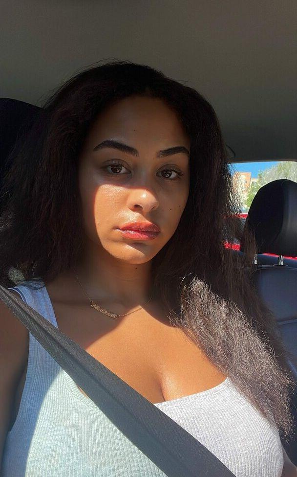 25P Raina Morris nude
