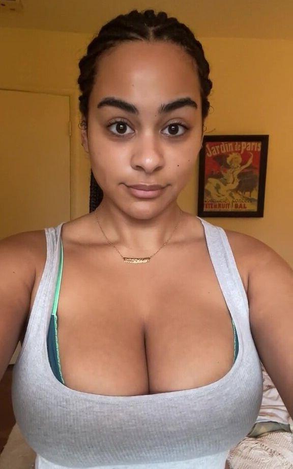 25P Raina Morris nude