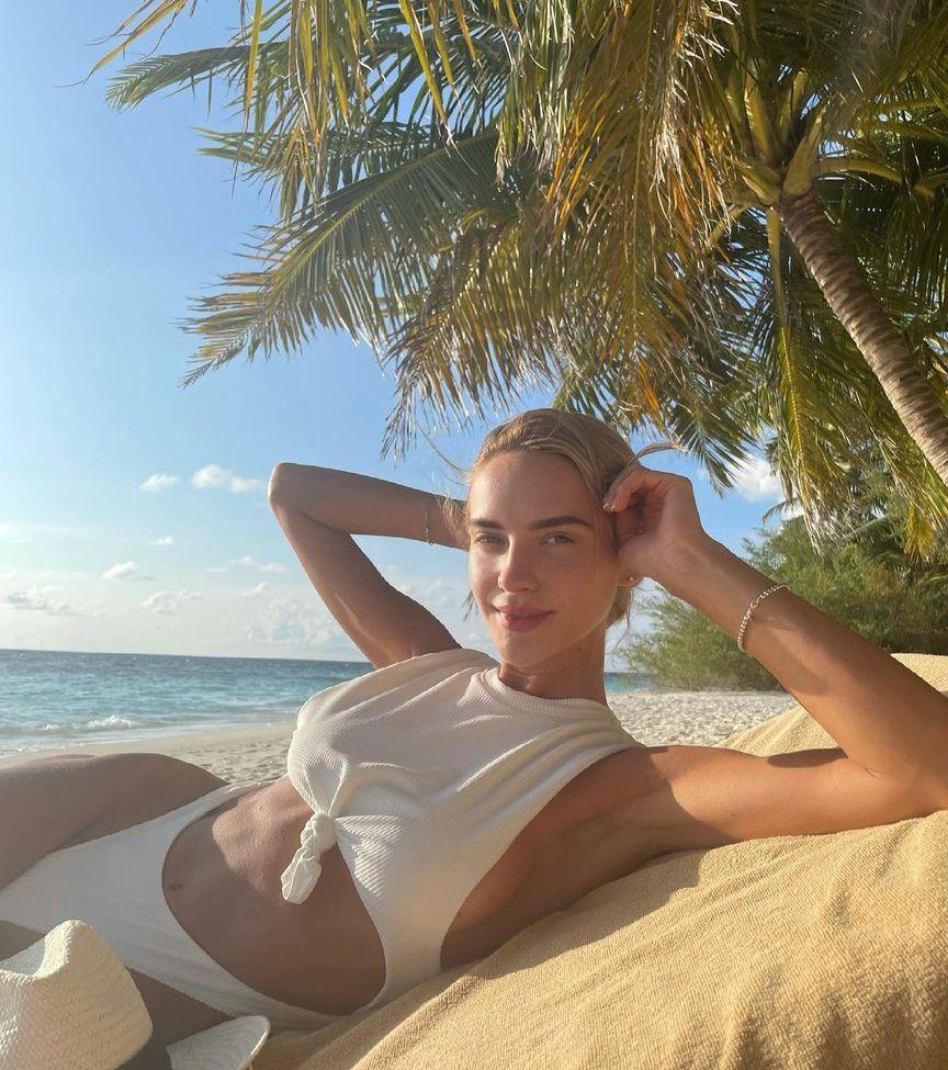 25P Maria Myskova nude