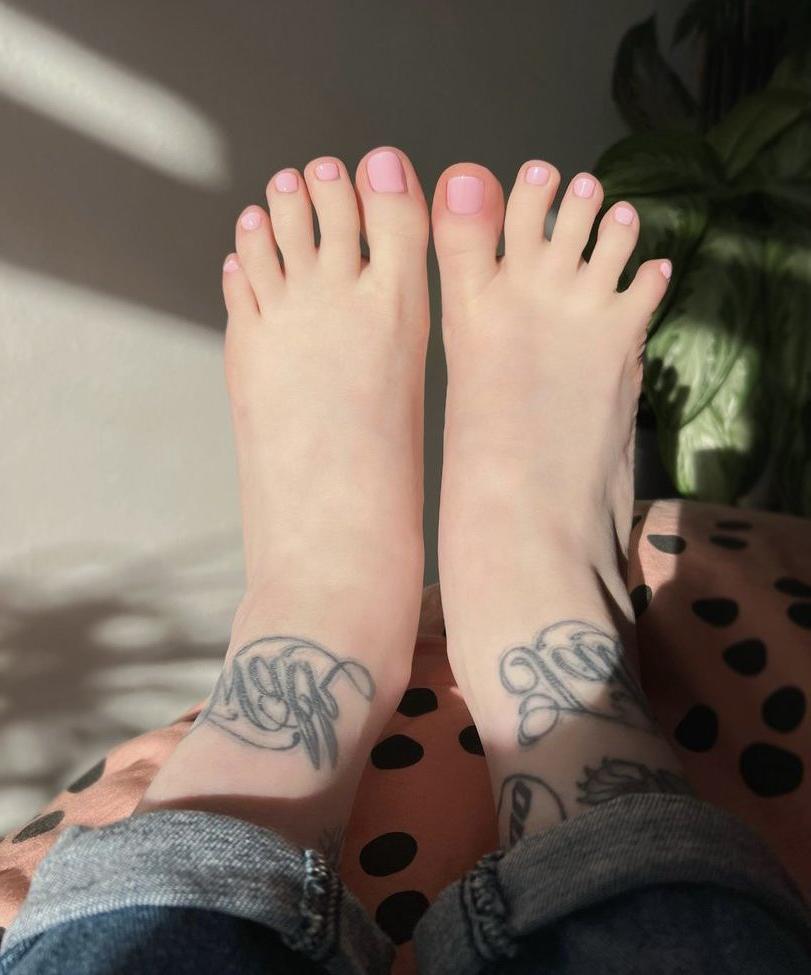 25P Faefeet127 nude