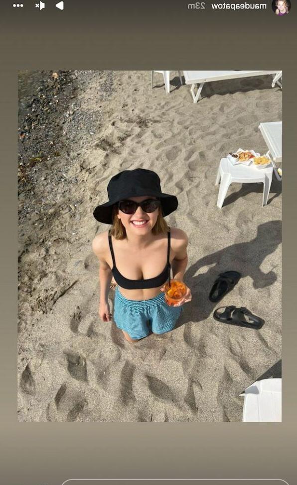 25P Maude Apatow nude