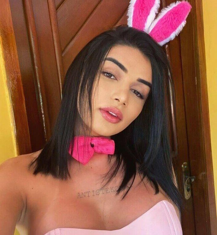 16P Riquinha nude