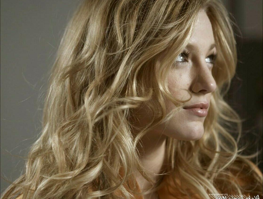 25P Blake Lively nude