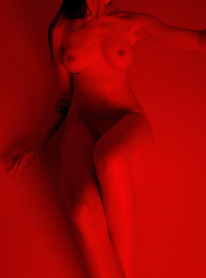 25P Vika Mednis nude