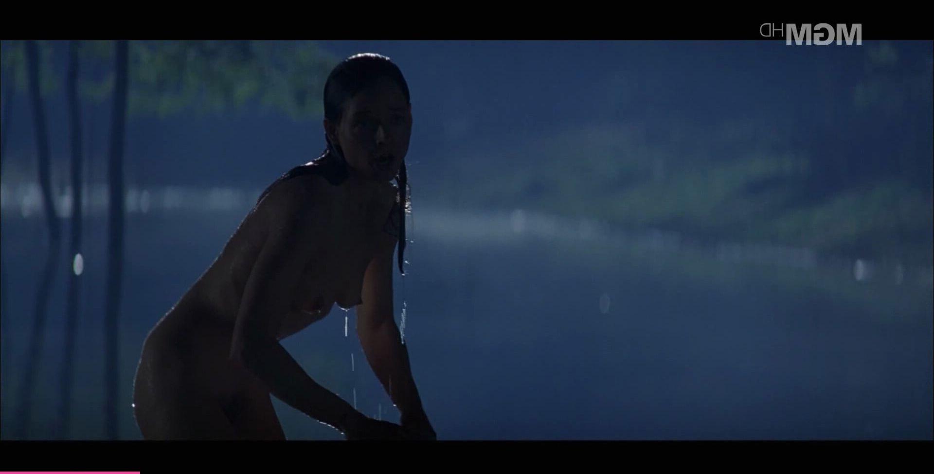 23P Jodie Foster nude