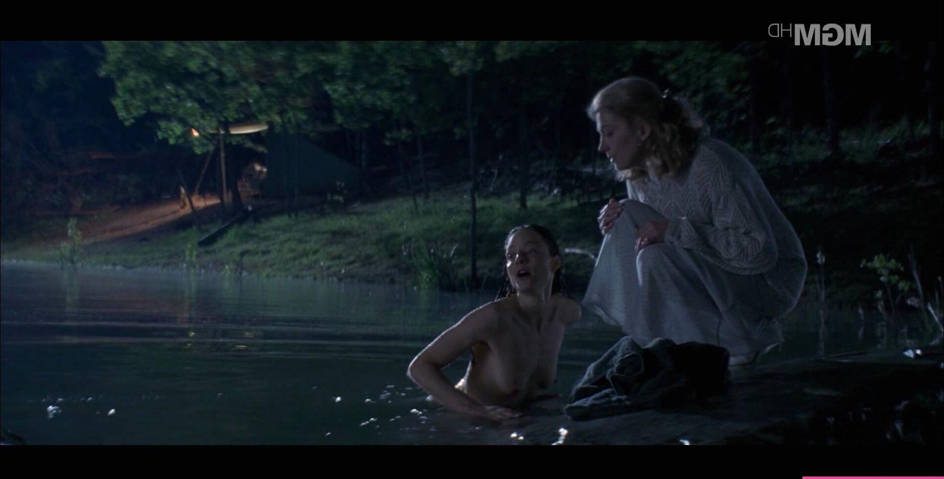 23P Jodie Foster nude