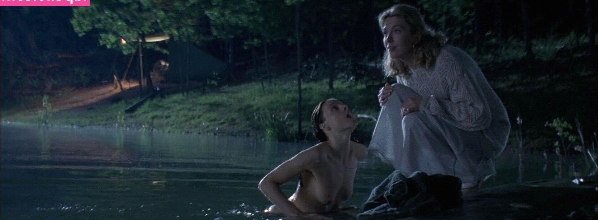 23P Jodie Foster nude