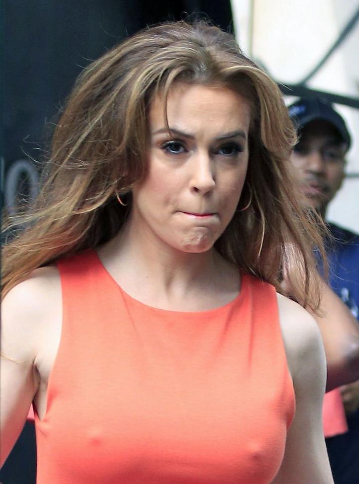 25P Alyssa Milano nude