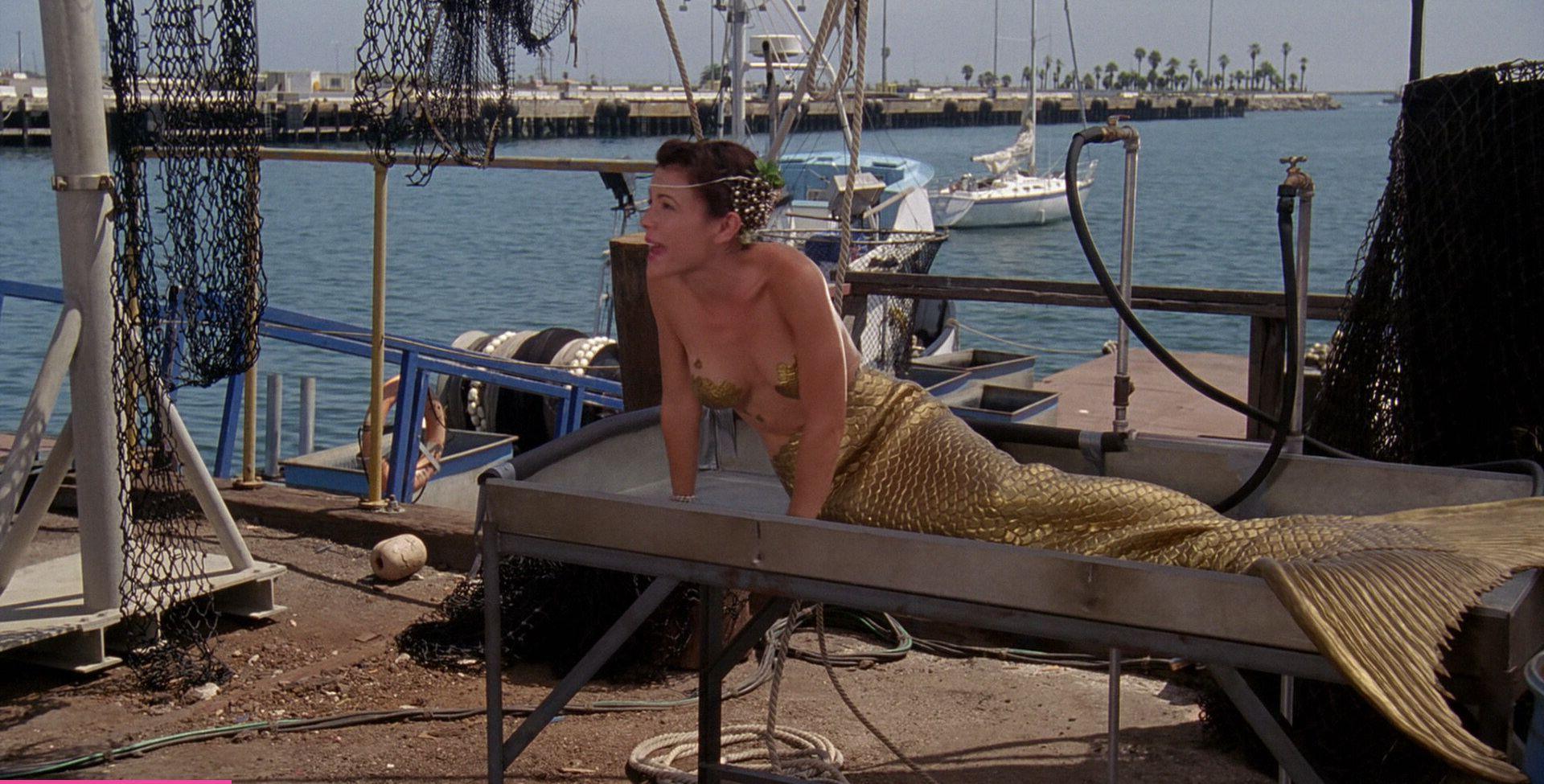 25P Alyssa Milano nude
