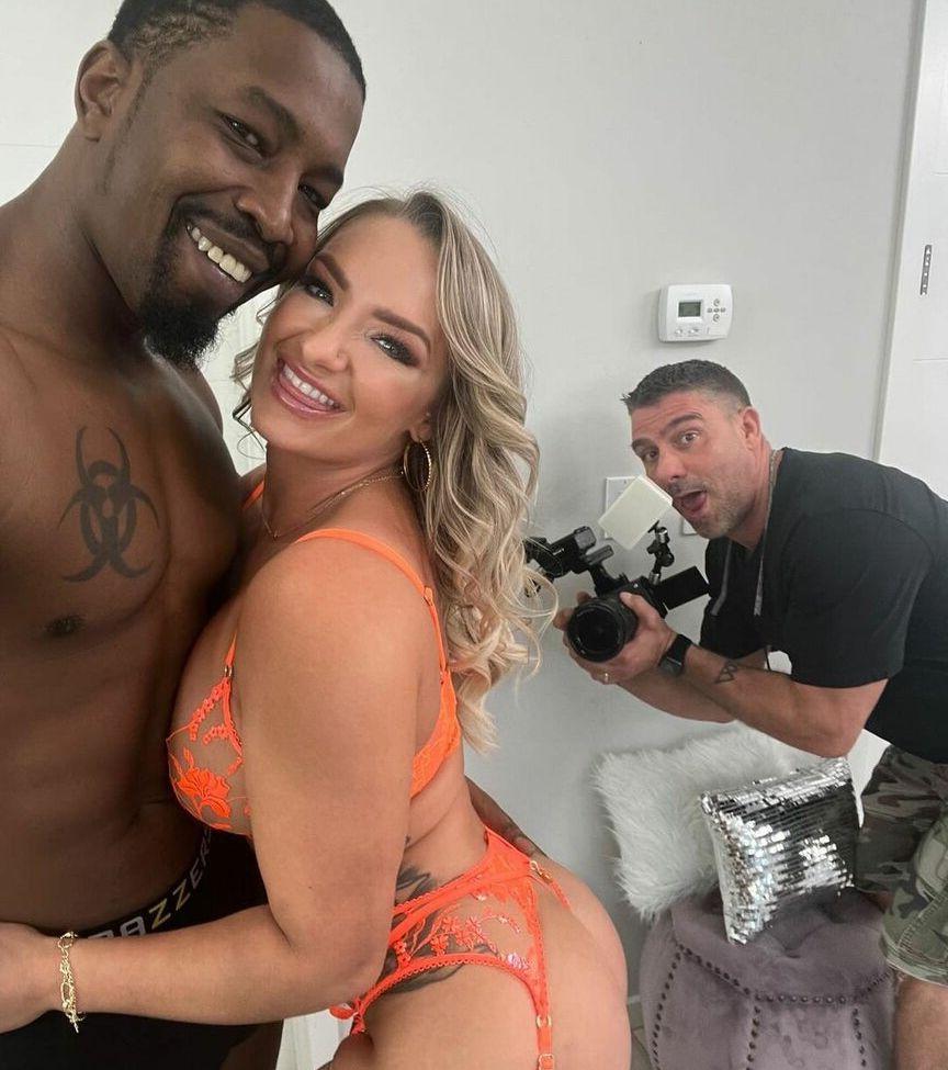 25P Cali Carter nude