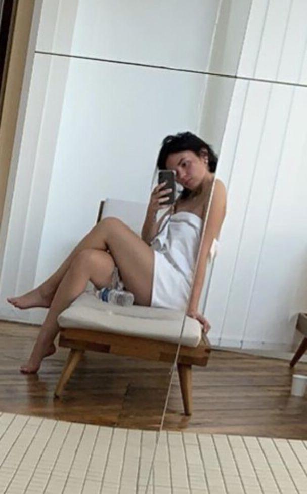 25P Agathe Auproux nude