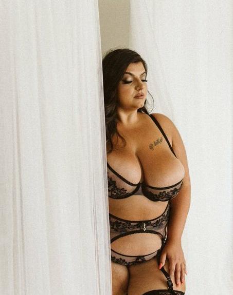 25P Greekgoddess204 nackt